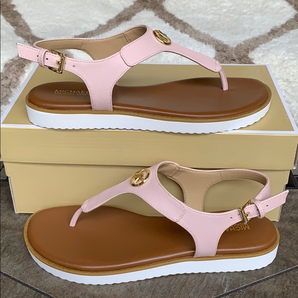 MICHAEL KORS JUDY THONG SAFFIANO POWDER BLUSH - Picture 2 of 16